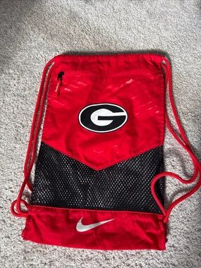 Nike Georgia Bulldogs Utility Drawstring Gymsack Backpack Mesh Detail
